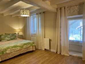 Superior-Apartment, Gartenblick