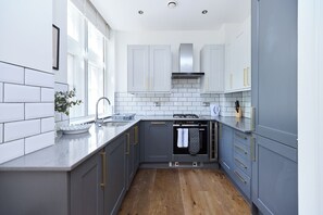 Departamento, patio | Cocina privada
