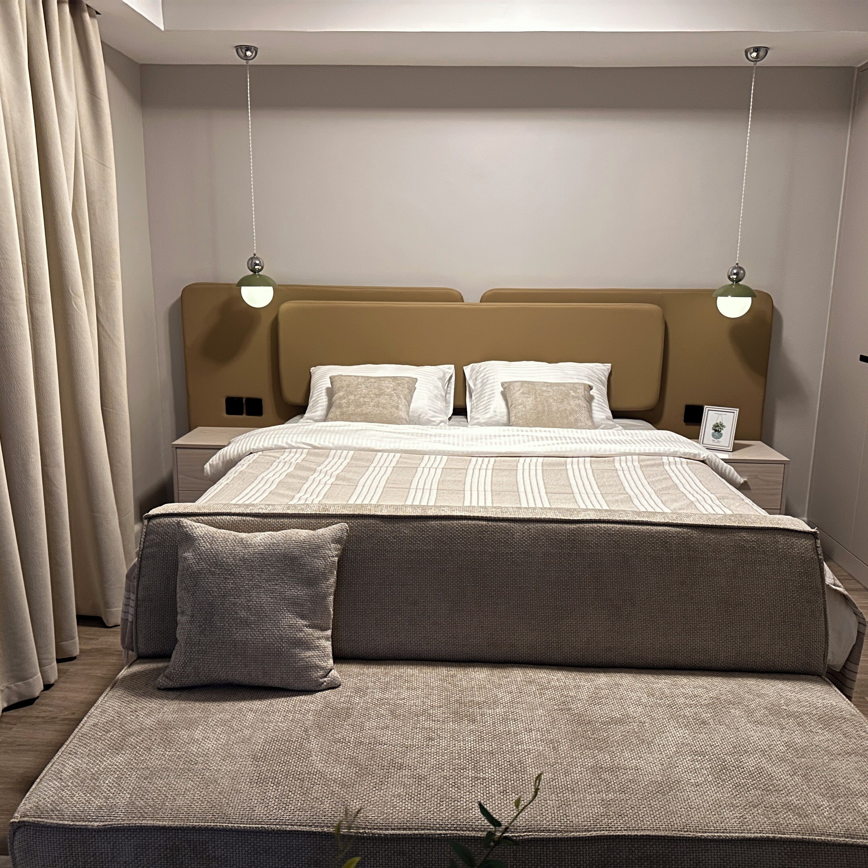 Luxury Studio, Hill View | Blackout drapes, iron/ironing board (on request), WiFi (free)