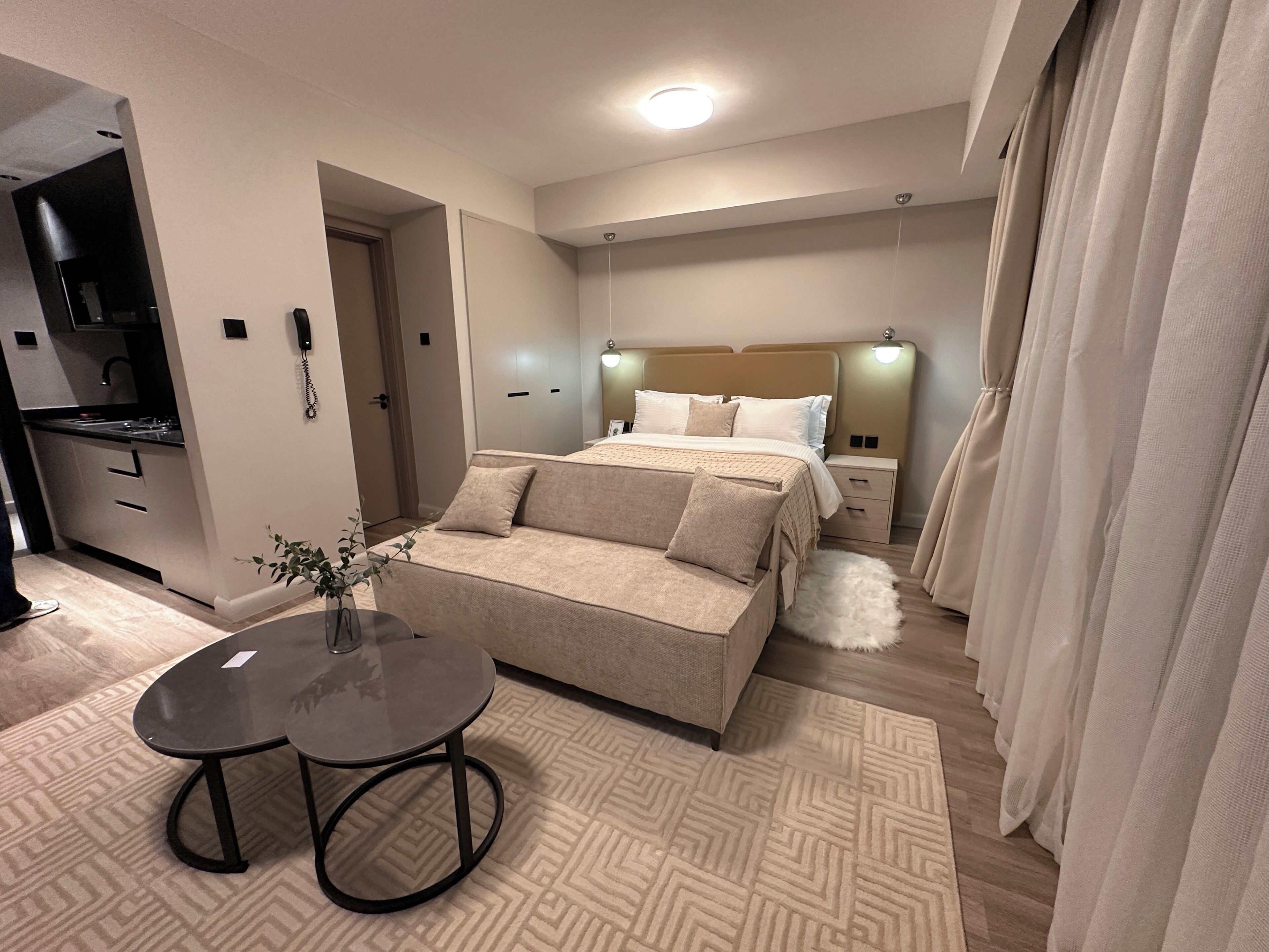 Business Studio, City View | Individually decorated, individually furnished, blackout drapes