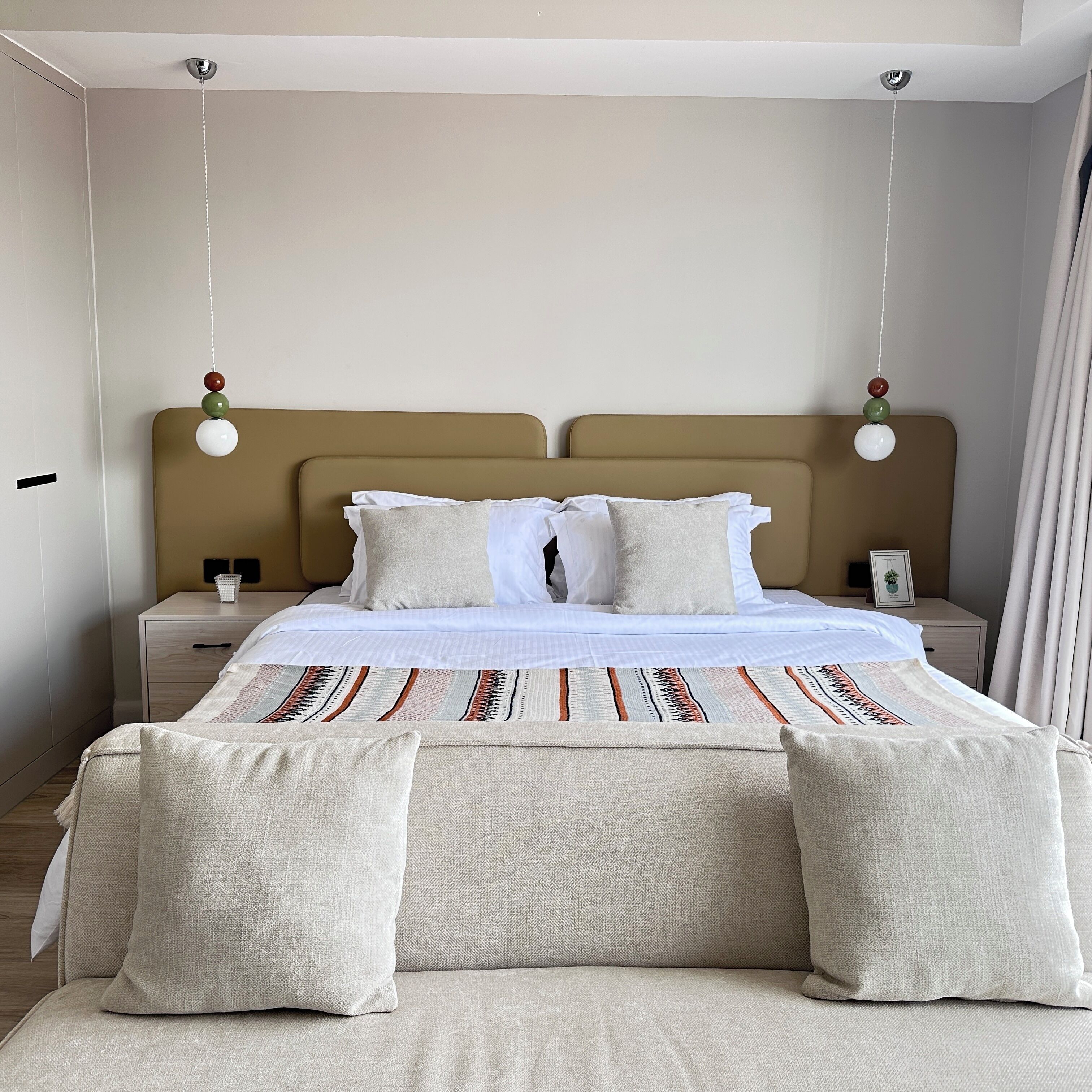 Business Studio, City View | Individually decorated, individually furnished, blackout drapes