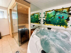 Indoor spa tub - Vrbo Property (Leuk)