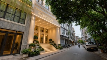 Mặt tiền nơi lưu trú