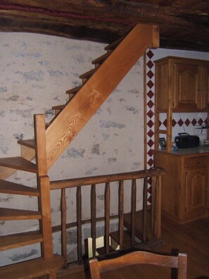 Interior - Dovecote near Saint Cirq Lapopie (Saint-Martin-Labouval)