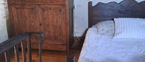 1 chambre, fer et planche Ă repasser, accĂšs Internet, draps fournis