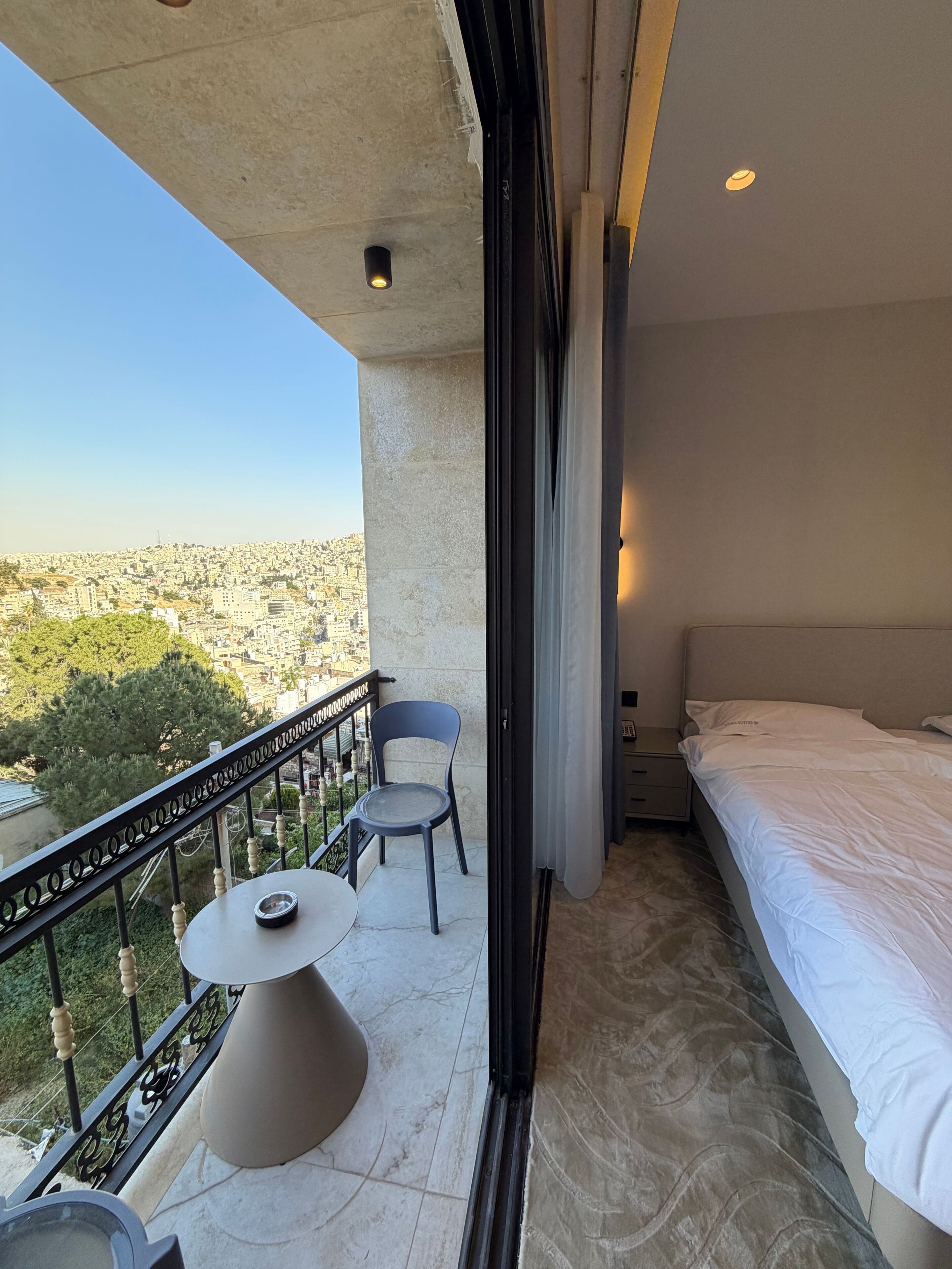 Apartamento, 2 quartos, acessível, para fumantes | Sacada