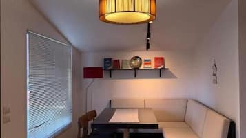 Double Room, Balcony, City View | Interior