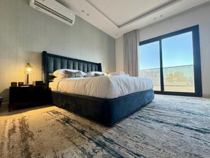 Deluxe Apartment, Balcony | Iron/ironing board, free WiFi - Khozama Living (Jeddah)