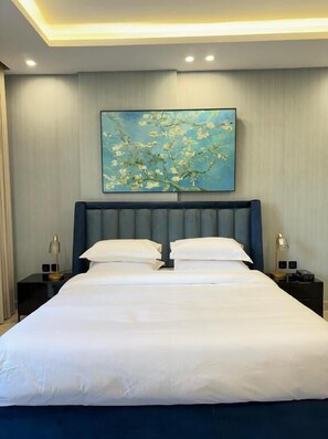 Appartement Prestige | Fer et planche à repasser, accès au Wi-Fi (inclus)