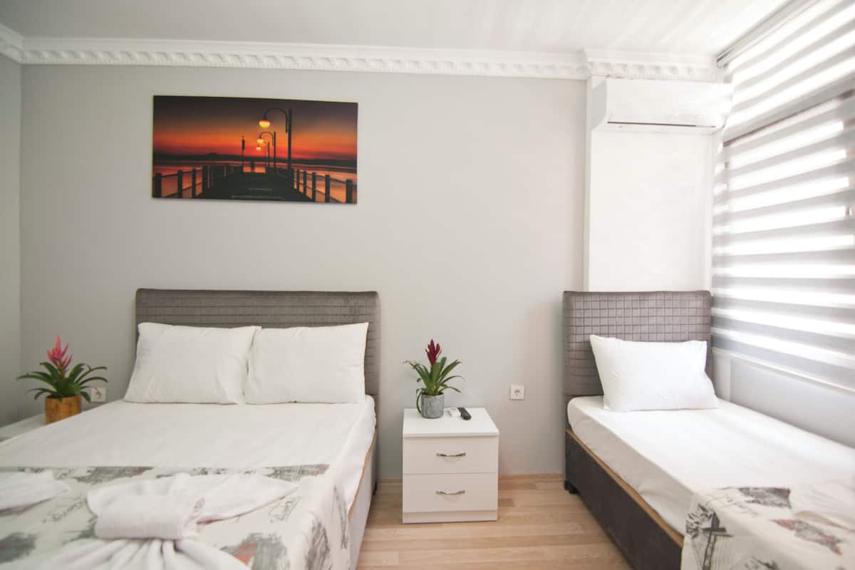 Classic Triple Room | Free WiFi