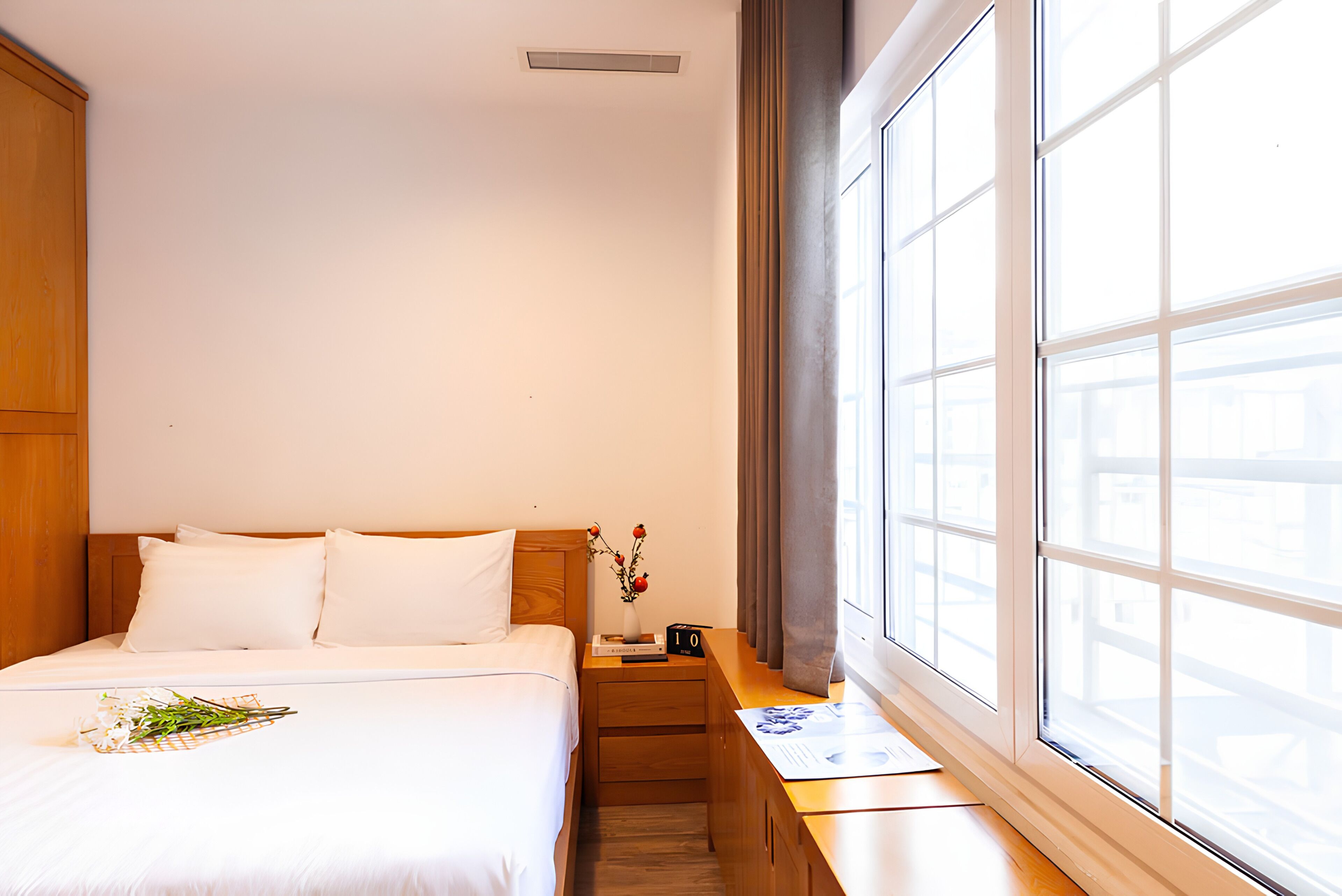 Premium Studio, City View