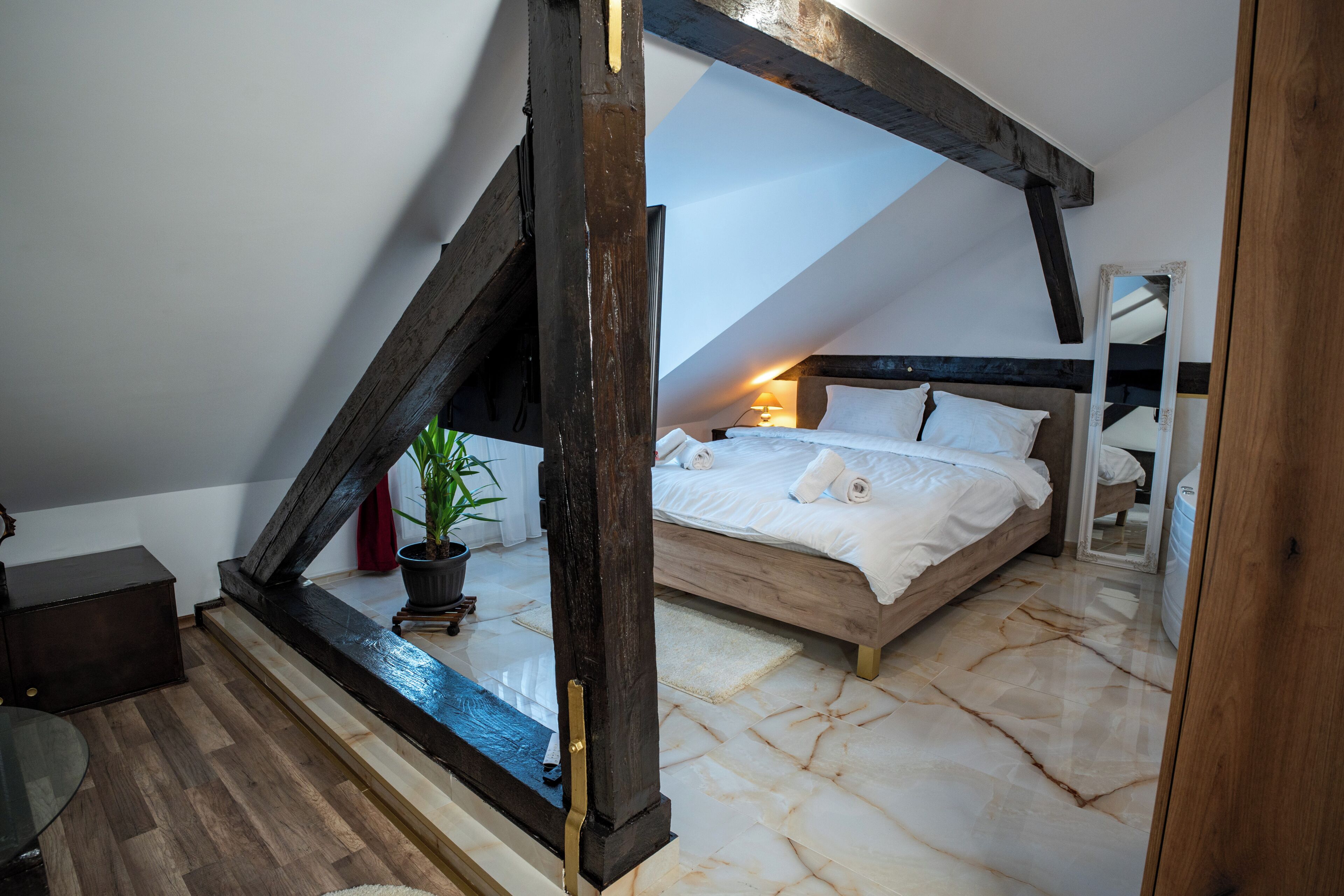Appartement, vue sur la ville | Accès au Wi-Fi (inclus)