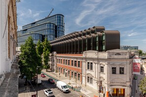 View from property - Olympia High Street Apartments (London)