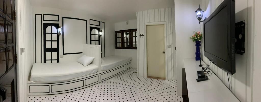 Standard Twin Room | Free WiFi