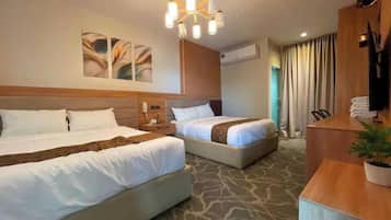 Chambre Triple, balcon, vue ville