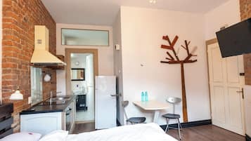 Apartment, Garden View | Soundproofing, iron/ironing board, free WiFi
