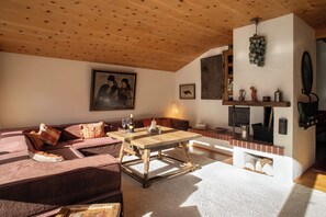 TV, stereo - Alpenkönig - The oasis of peace for 2 - by Loewenherz (Mittenwald)