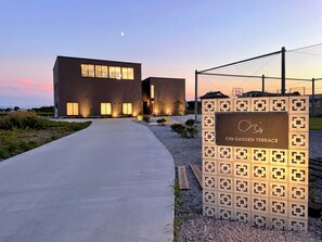 A modern building with a sign reading 'CIN GARDEN TERRACE.' - NewVilla|Pool,Sauna,Tennis,Hoops |Rent a Private 1.2-Acre Entertainment Paradise (富津市)