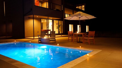 NewVilla|Pool,Sauna,Tennis,Hoops |Rent a Private 1.2-Acre Entertainment Paradise