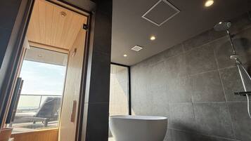 Dusche, Haartrockner, Bidet, Handtücher