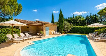 Studio 2 pers 5 min from the center of Saint Rémy de Provence, shared swimming pool