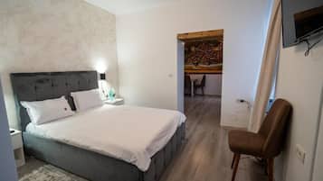 Apartment, Courtyard View | Free WiFi