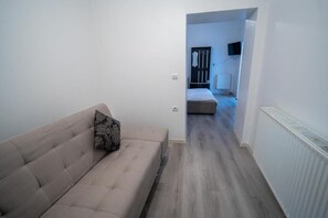 Apartment, Courtyard View | Living area - Barrique Weiss (Brașov)