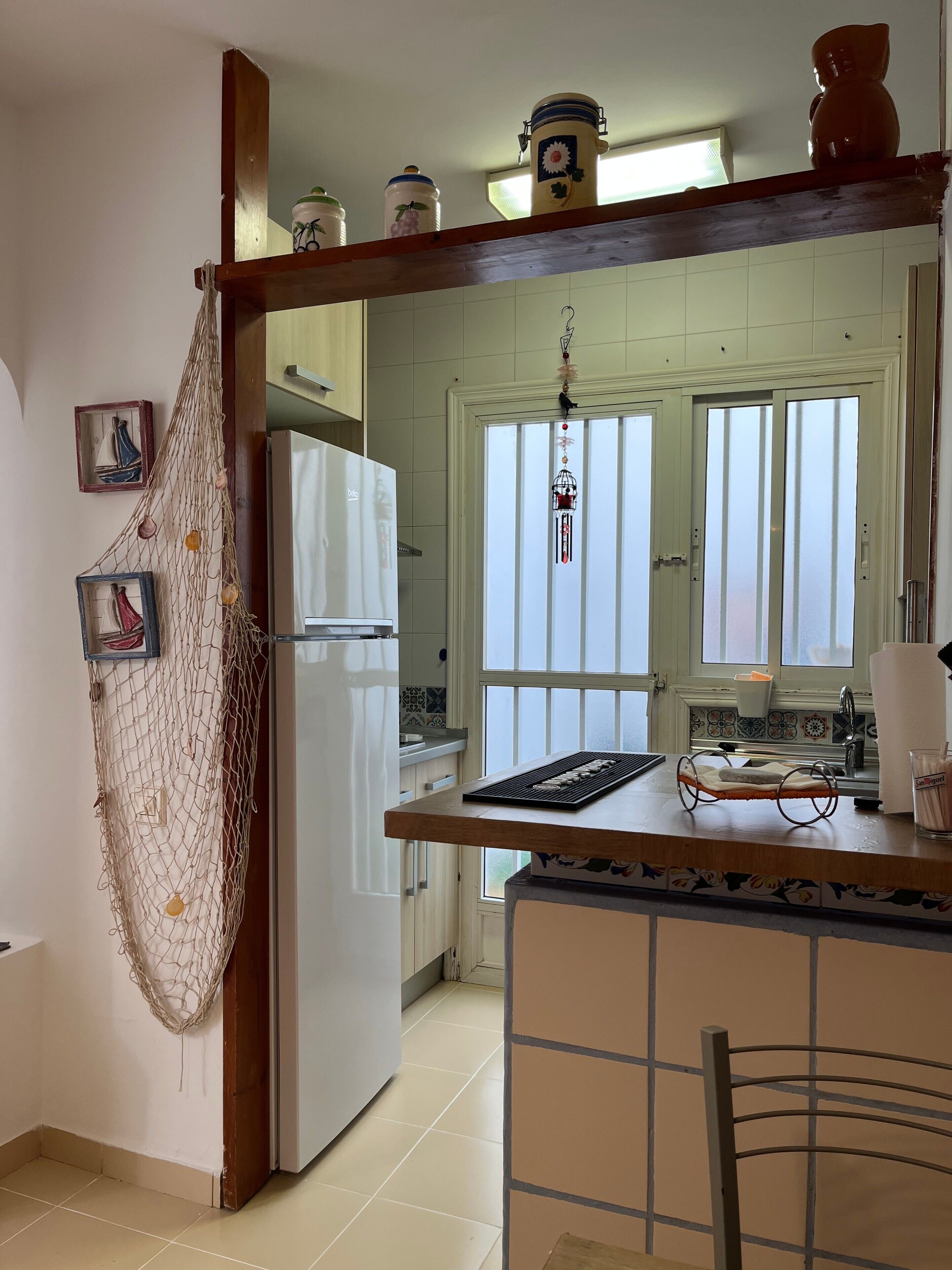 Refrigerador, microondas, parrilla de estufa y lavavajillas 