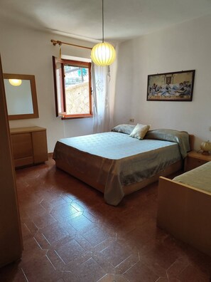 3 bedrooms - Holiday Home 'Maya' with Mountain View, Private Terrace and Garden (La Pila)