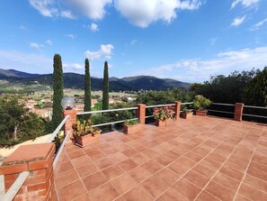 Property grounds - Holiday Home 'Maya' with Mountain View, Private Terrace and Garden (La Pila)