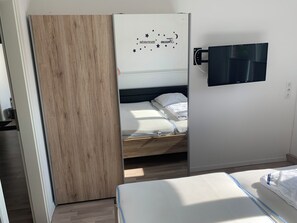 Room - Vrbo Property (Sprakensehl)