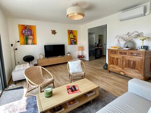 TV - Spacious and bright house with garden - 6 guests (Bretignolles-sur-Mer)