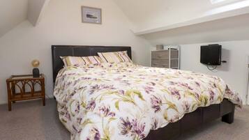 3 bedrooms, WiFi (free), individually decorated, individually furnished