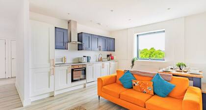 Stylish Central Location Apartment