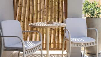 Superior Room with Shared Pool | Terrasse/Patio