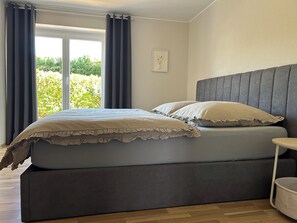 Room - Vrbo Property (Pünderich)