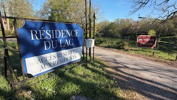 Enceinte de l’hébergement