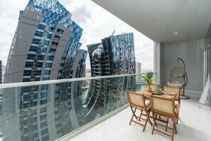 Elite-Apartment, 2 Schlafzimmer, Seeblick | Balkon