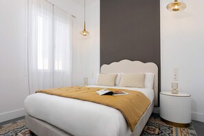 House - Bright Apt in the Heart of Granada San Anton 304 (Granada)
