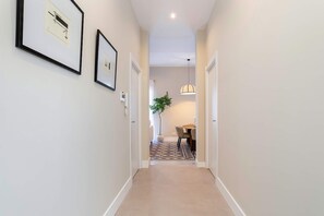 House - Luxurious 3 bd Apartment in Granada San Anton 302 (Granada)