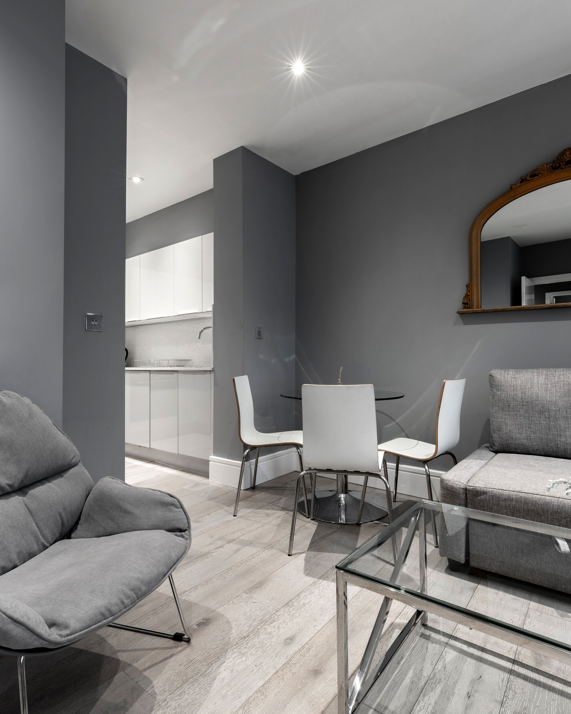Deluxe Apartment | Interior