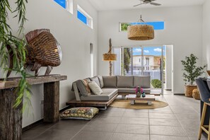 Living area - Casa Koba: luxury villa with private pool and stunning views of Curaçao 🌴 (Grote Berg)