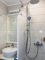 Superior Double or Twin Room, Sea View | Bathroom
