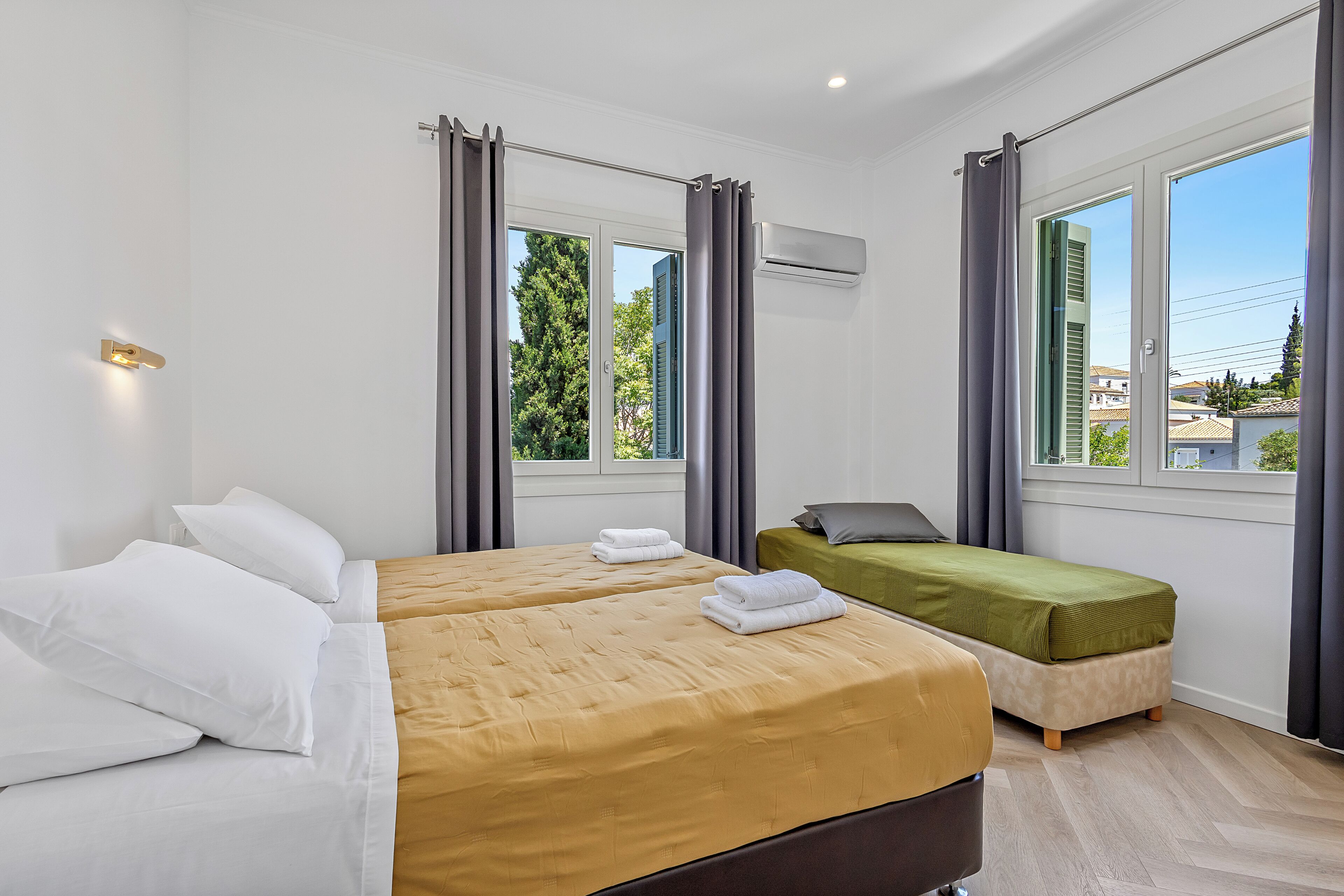 Twin Room, Garden View | Minibar, desk, free WiFi, bed sheets