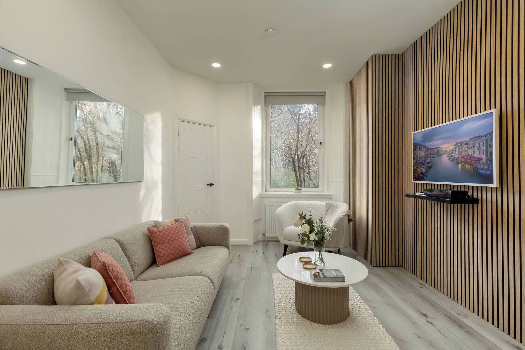Apartment | Living area | 24-inch Smart TV with digital channels