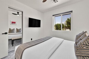 Iron/ironing board, free WiFi, bed sheets - San Jacinto Skyline - A Ryson Property (Palm Springs)