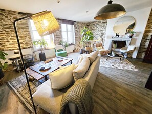 Living area - Duplex standing 3 beds sea view - terrace/ Cancale (Cancale)