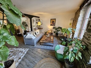 Living area - Duplex standing 3 beds sea view - terrace/ Cancale (Cancale)