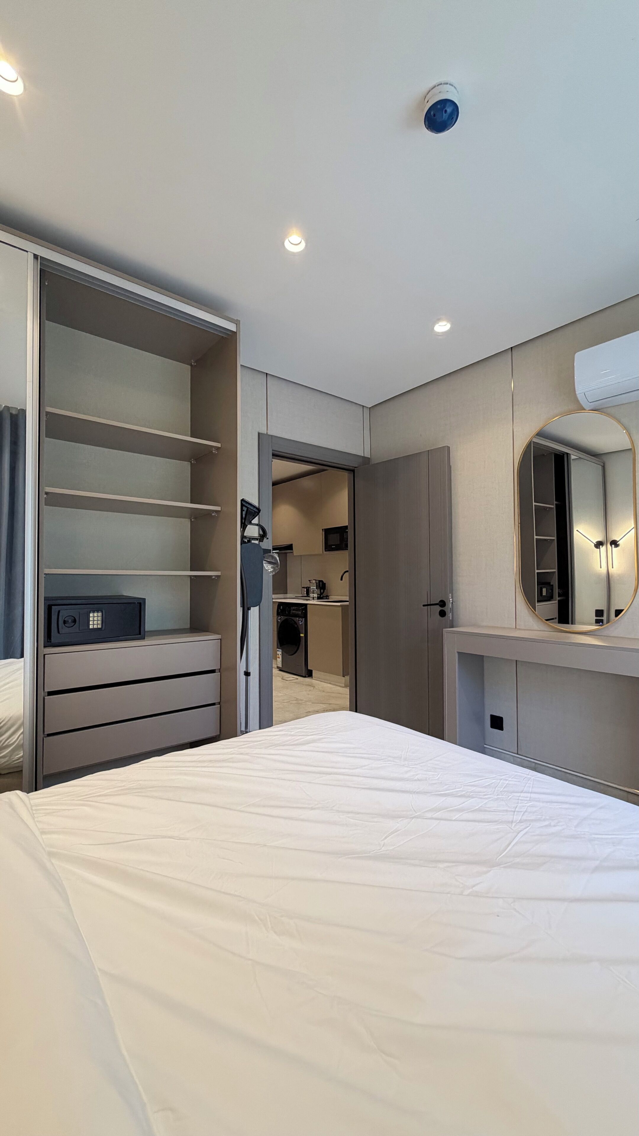 Apartment, 1 Bedroom, Accessible, Smoking | 1 bedroom