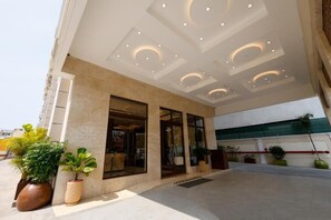Exterior detail - SKI - Sivakavi Iconic (Puducherry)
